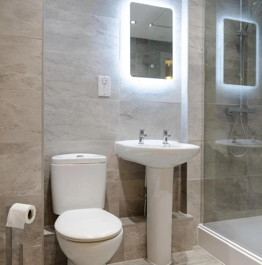 Cardiff Bay Retreat 2 Bed Apartment Free Parking 0*,  בריטניה