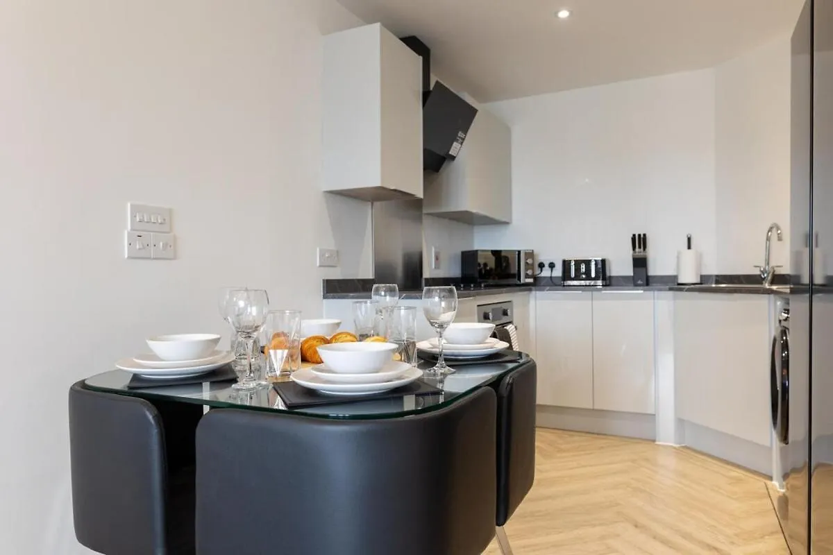 Cardiff Bay Retreat 2 Bed Apartment Free Parking