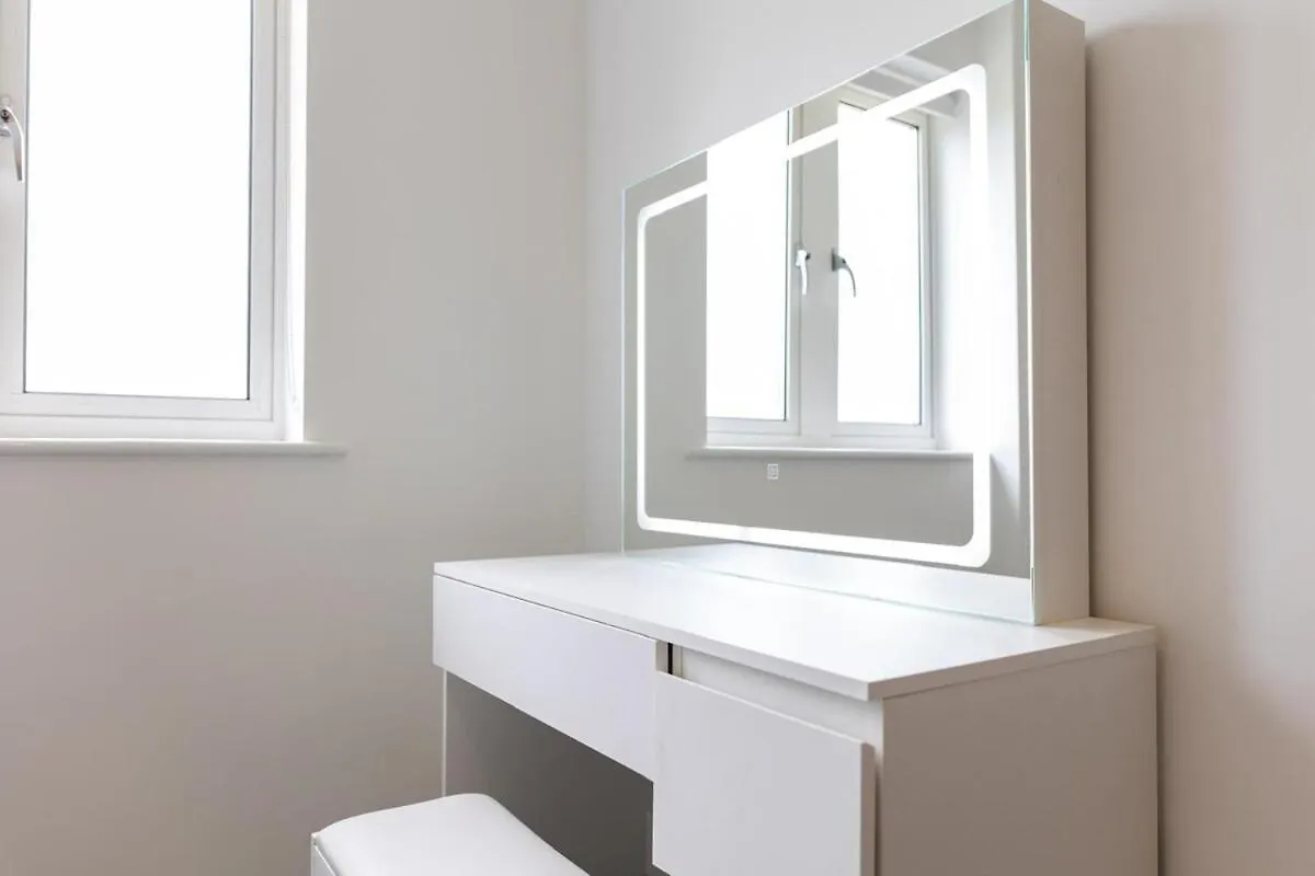 Cardiff Bay Retreat 2 Bed Apartment Free Parking