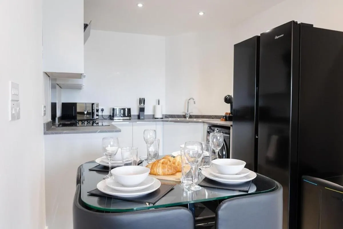 Cardiff Bay Retreat 2 Bed Apartment Free Parking 0*,
