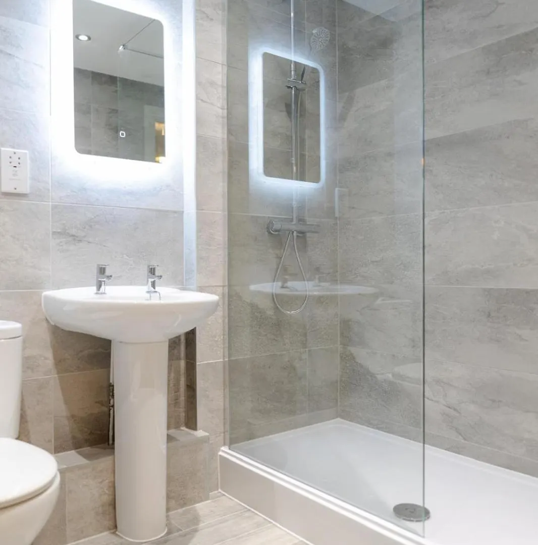 Cardiff Bay Retreat 2 Bed Apartment Free Parking